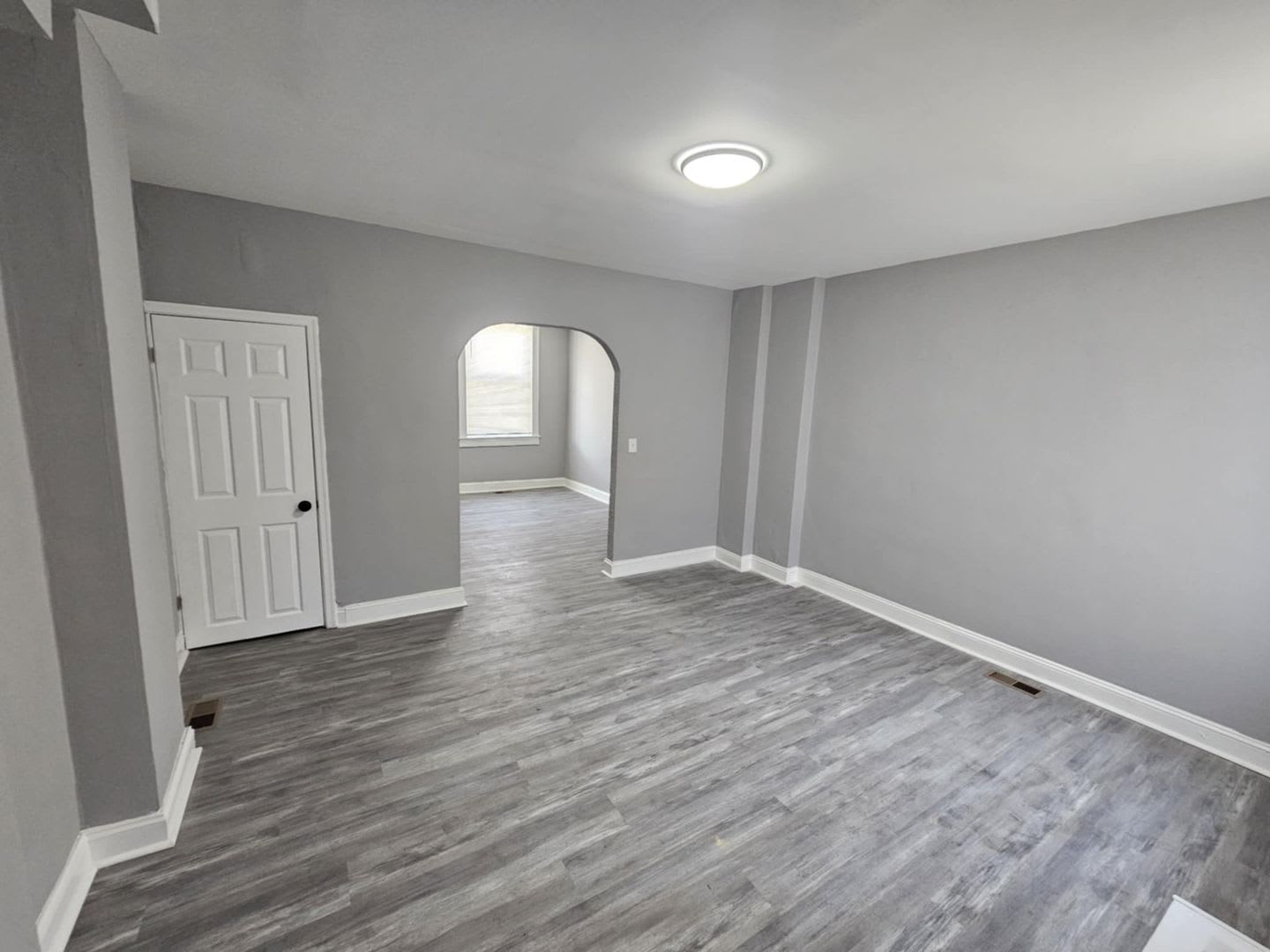 2-Bedroom Townhouse – photo 4