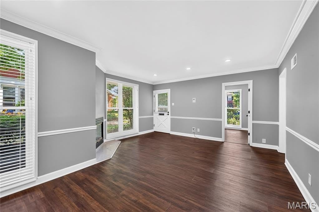 725 Berick Drive – photo 4