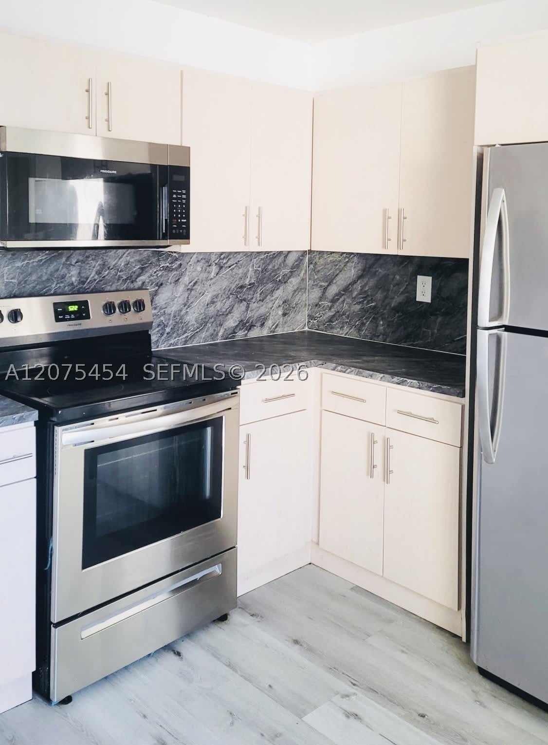 1003 NW 73 St – photo 3