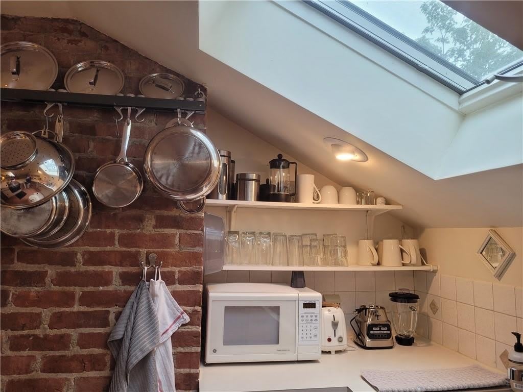 30 KAY Street – photo 5