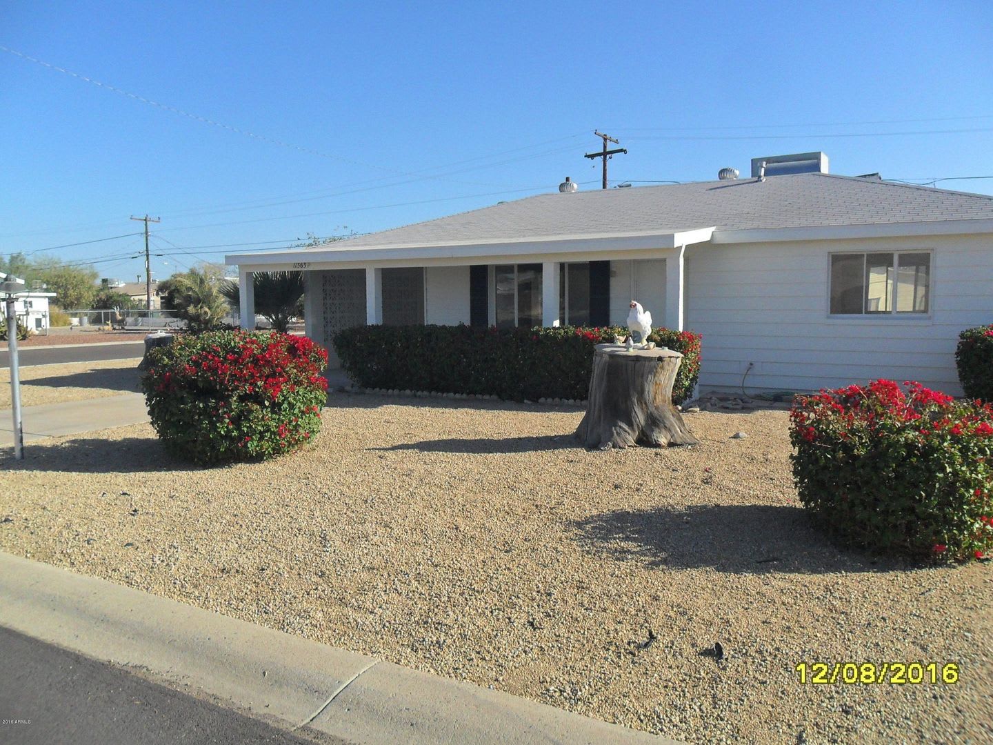 2 bedroom Youngtown home – photo 3
