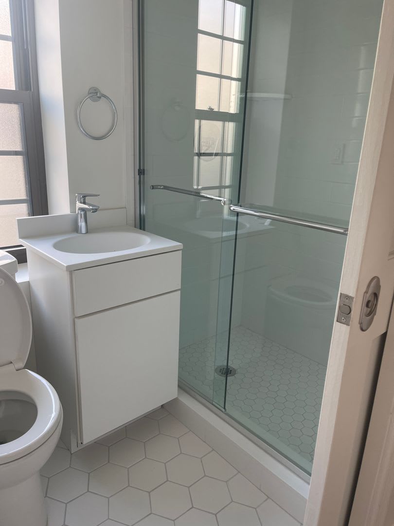 FREE MONTH & NO FEE Harvard Sq Studio Brand New Renovation – photo 1