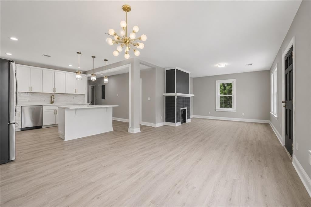 1658 Temple Avenue – photo 4