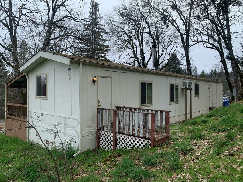 4620 Redwood Ave – photo 3