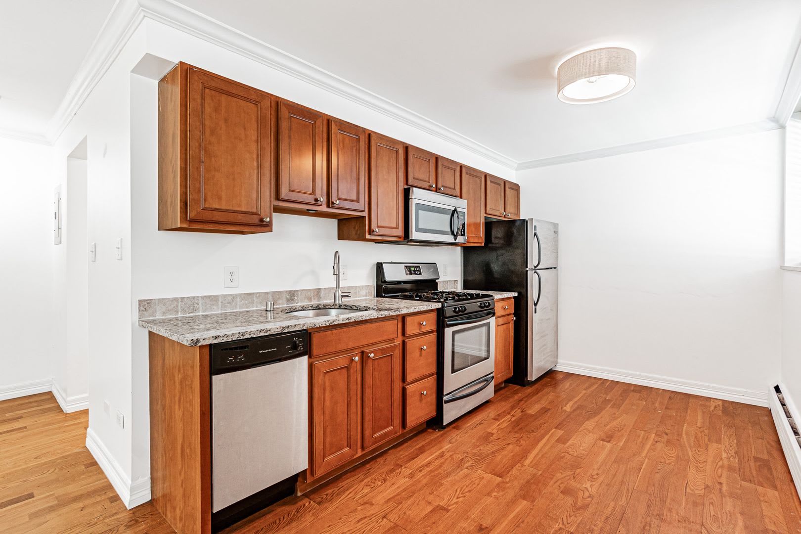 Cozy Studio in Cheesman Park, with Washer and Dryer in Unit – photo 4