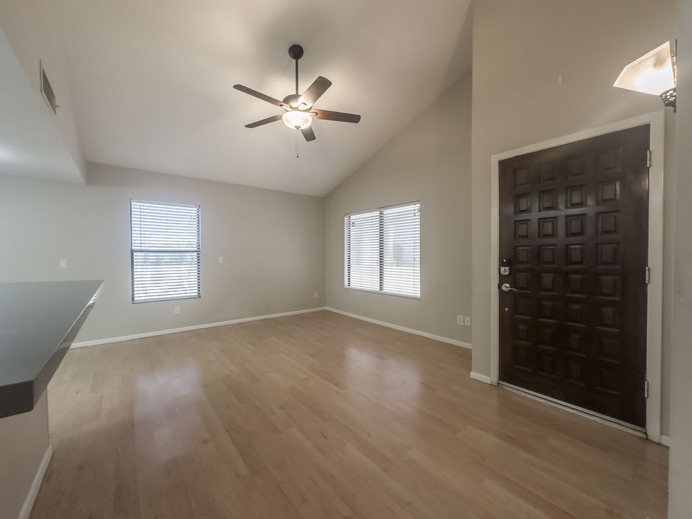 750 E Morningside Dr – photo 3