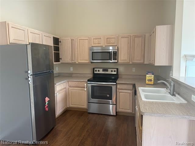 14586 Vauxhall Drive – photo 5