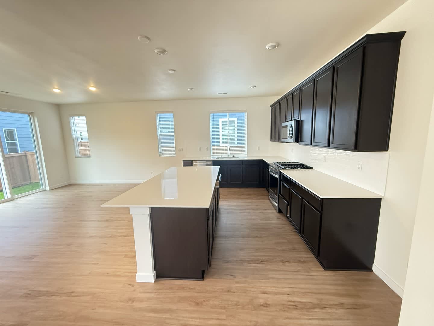 Beautiful New 5 Bedroom House in Covington – photo 3