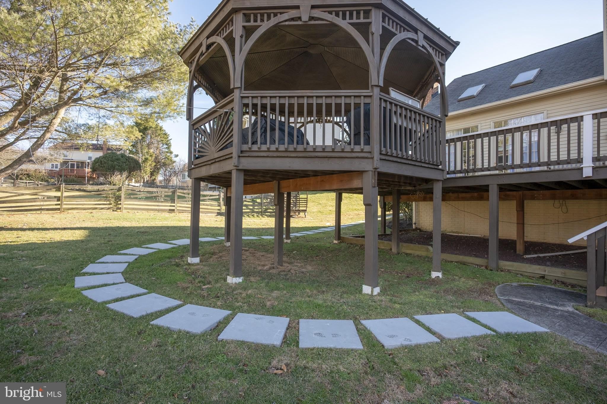 2104 STEUBEN Way – photo 5