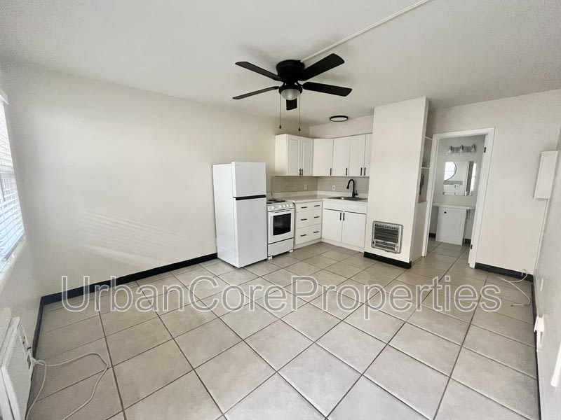 105 7th Ave N – photo 2