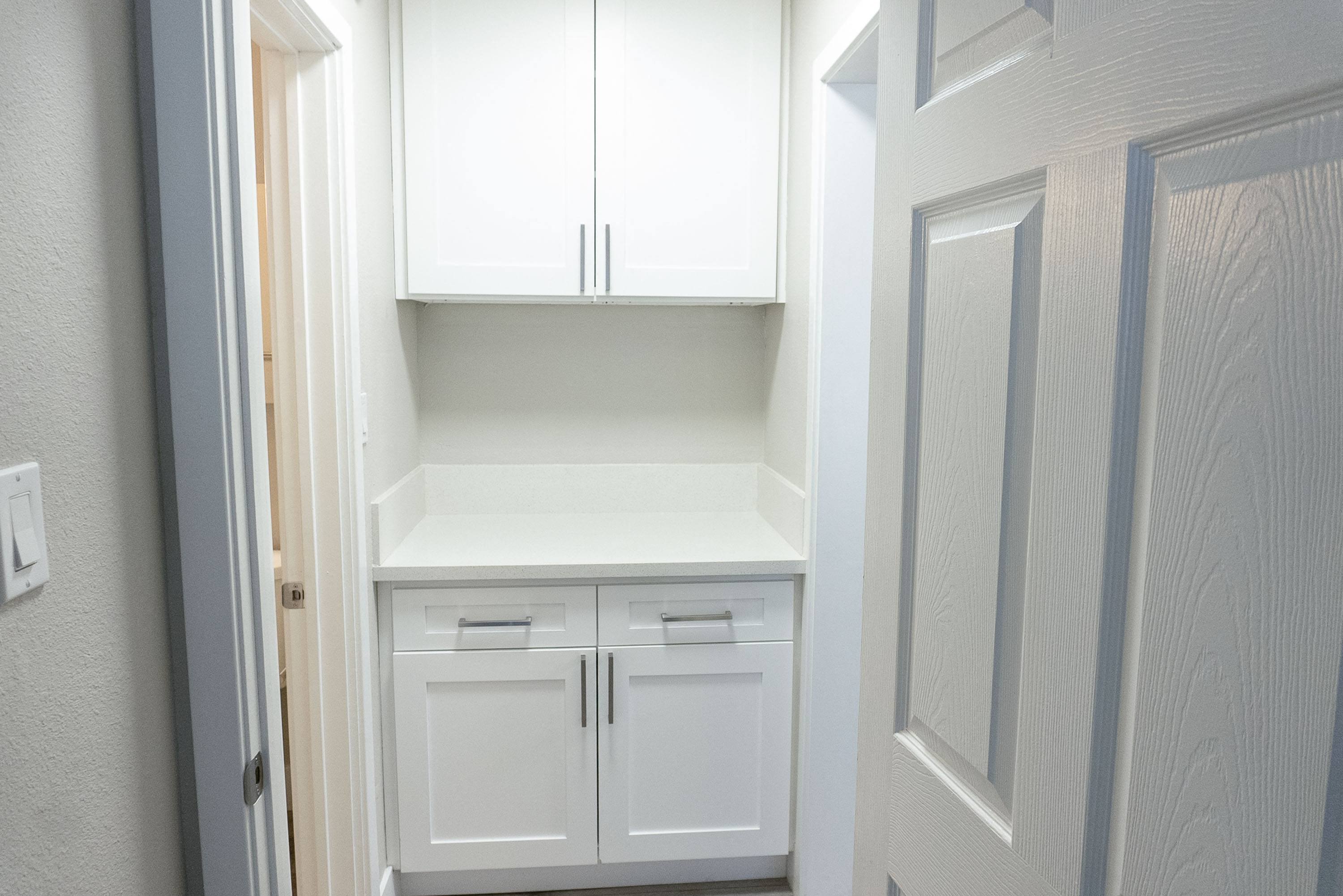 7510 Hollywood Apartments – photo 2