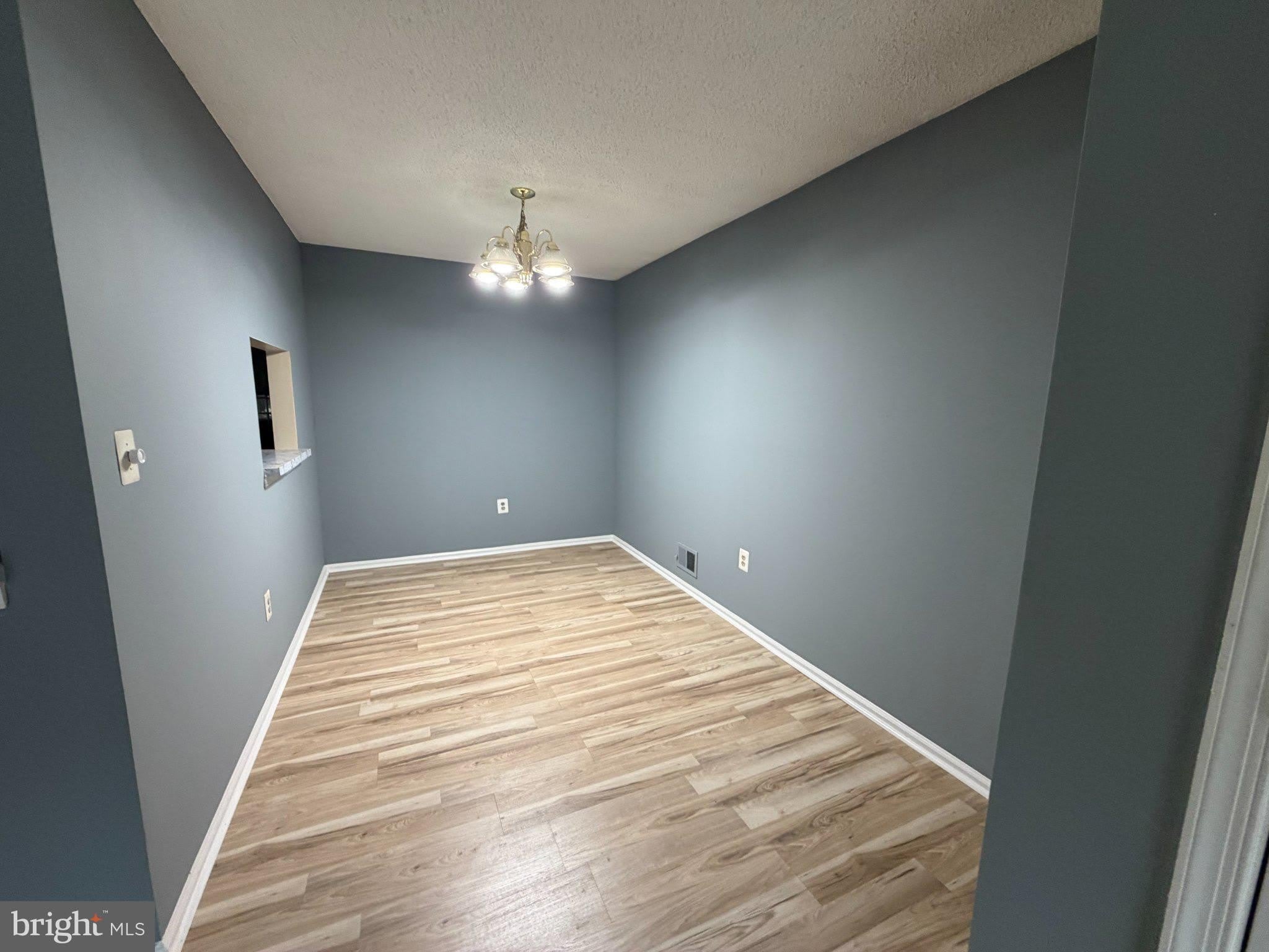 8 JOYNER Court – photo 3
