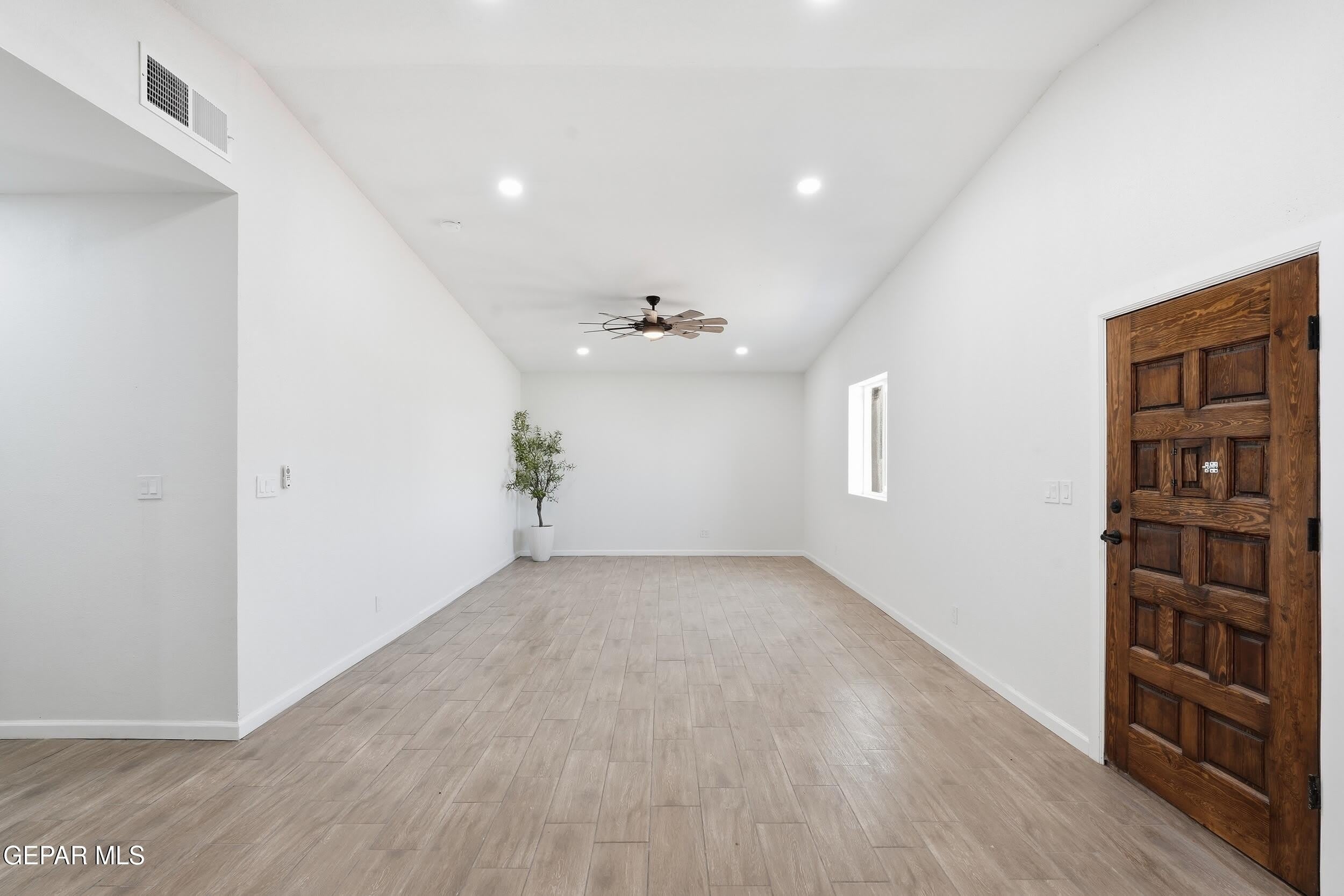 536 James Street – photo 5