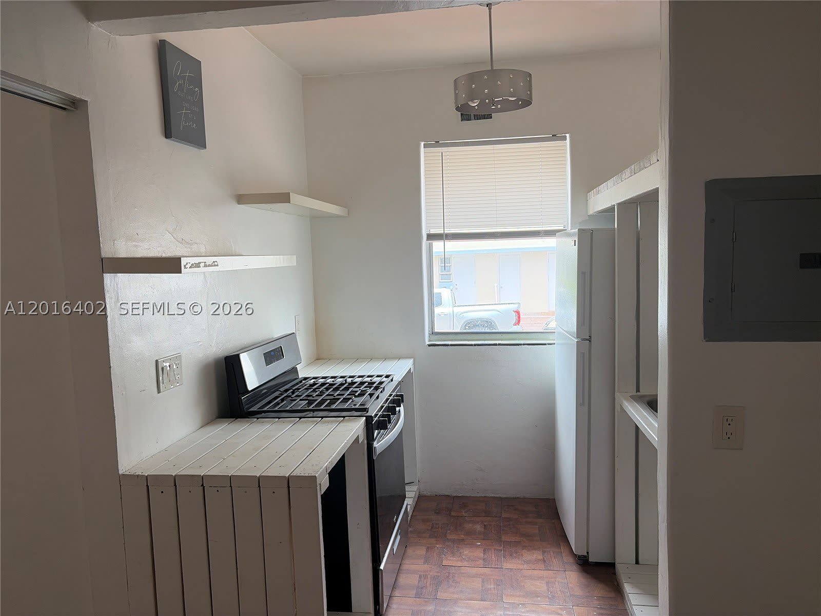900 Jefferson Ave – photo 4