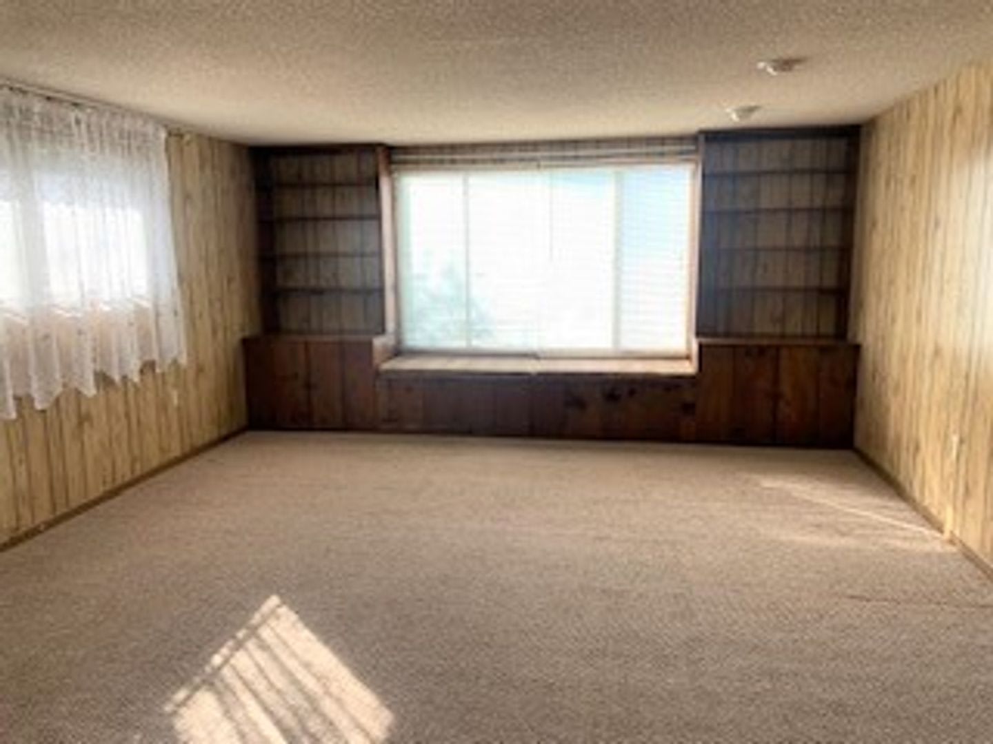 1140 College Avenue – photo 4