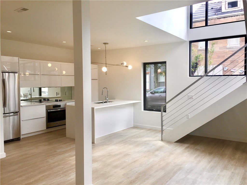 110 S 15th St – photo 3