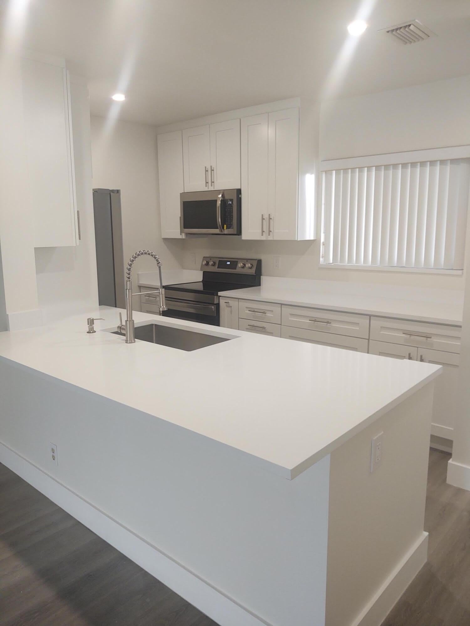 140 NW 70th – photo 3