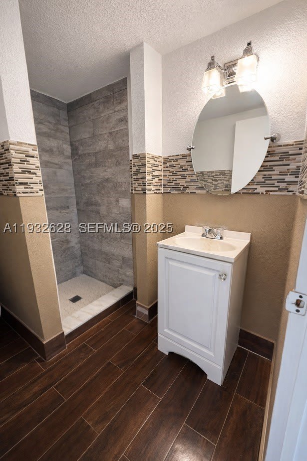 14405 NE 5th Ave – photo 3