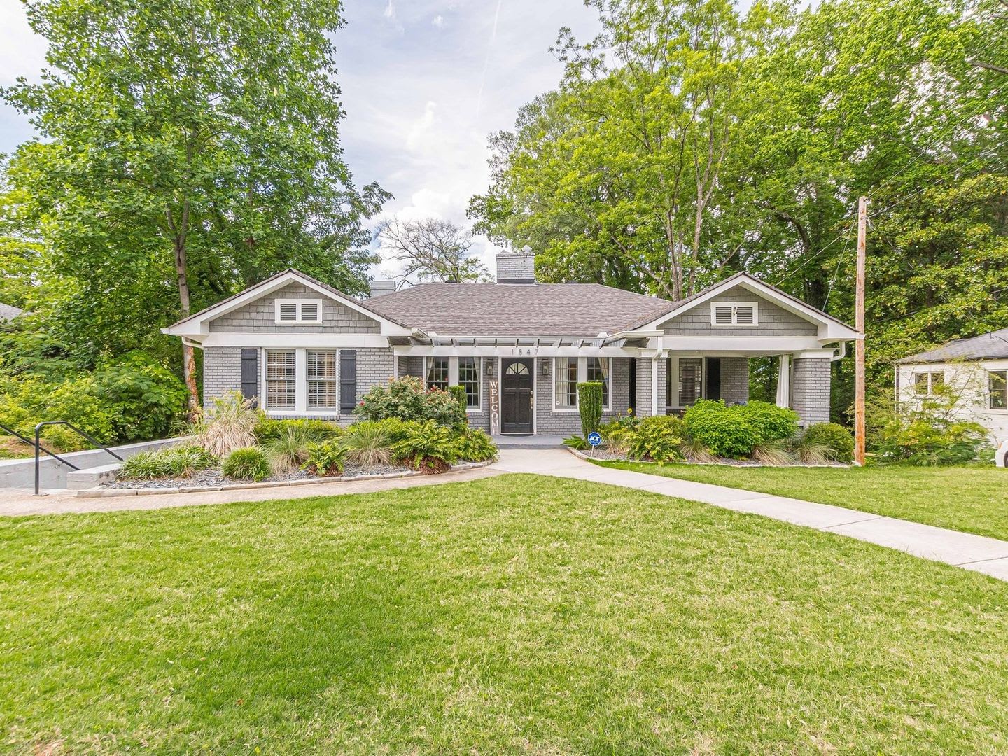 Fully Furnished Single Family 6-Bedroom Home w/pool— College Park, Georgia – photo 2