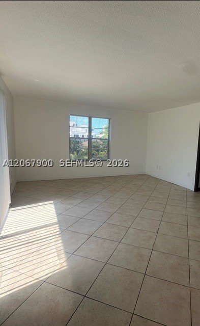 1165 98 – photo 3