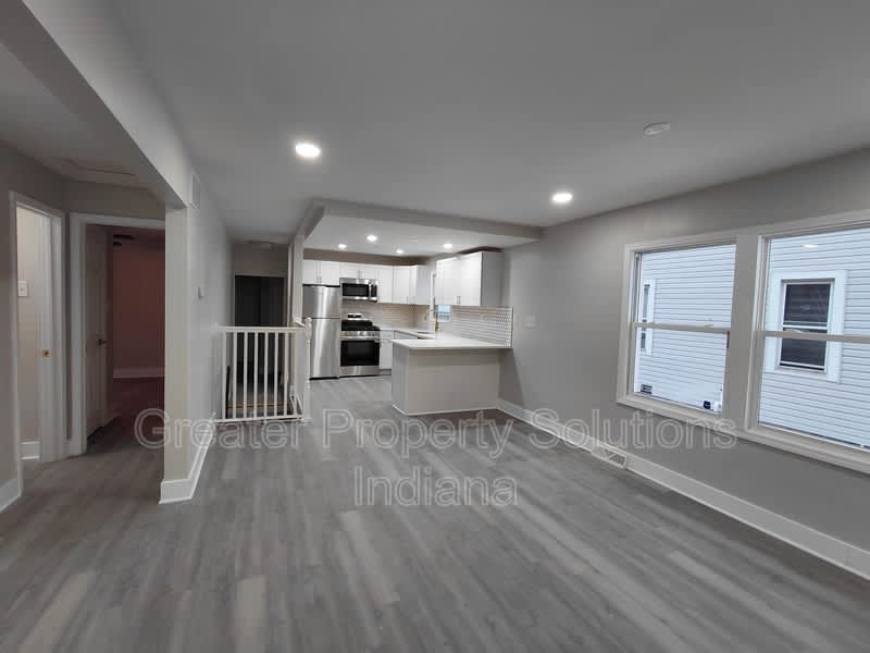 3112 Kenwood Street – photo 3