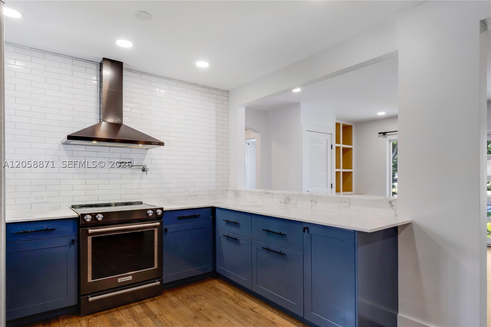 101 NW 100th St – photo 2