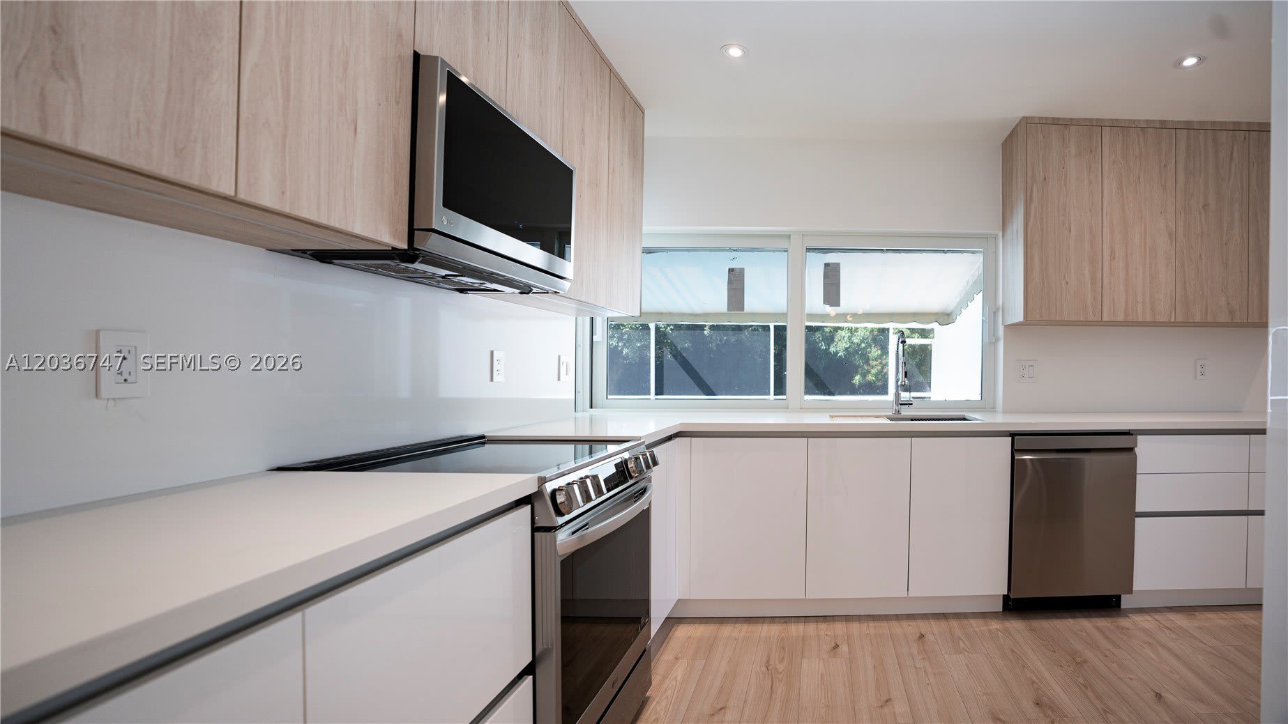 15340 SW 85th Ave – photo 5