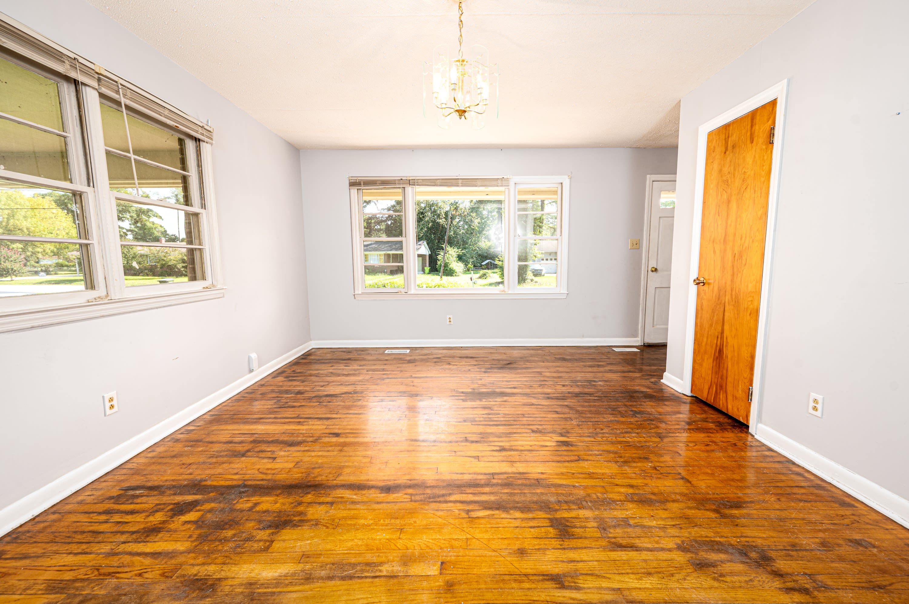 3021 Madison Avenue – photo 4