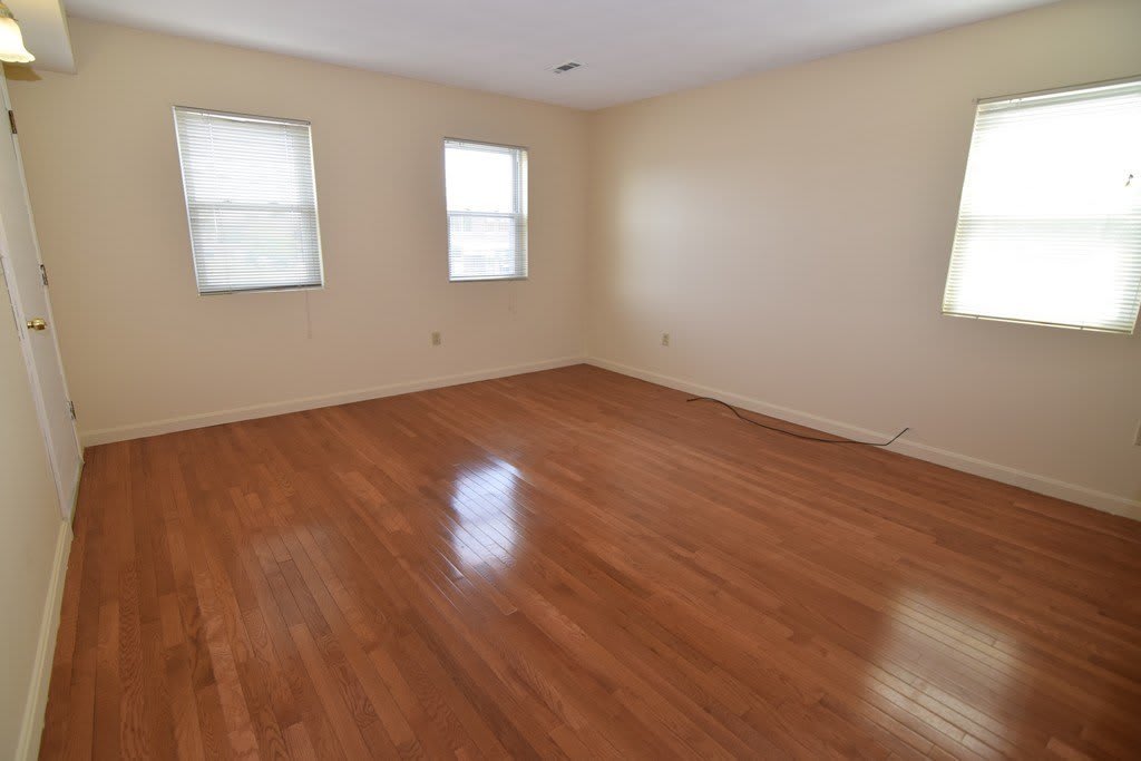 877-879 Washington Street – photo 4
