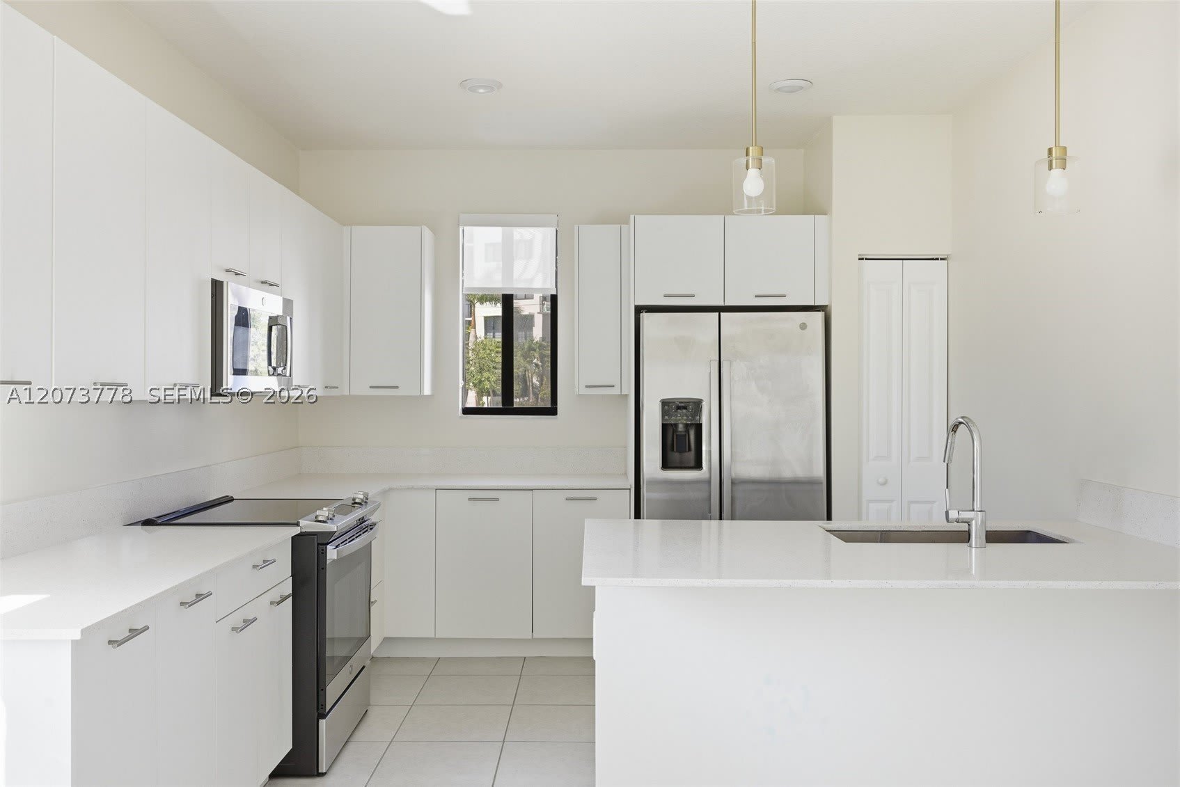 4426 NW 83 PKWY – photo 3