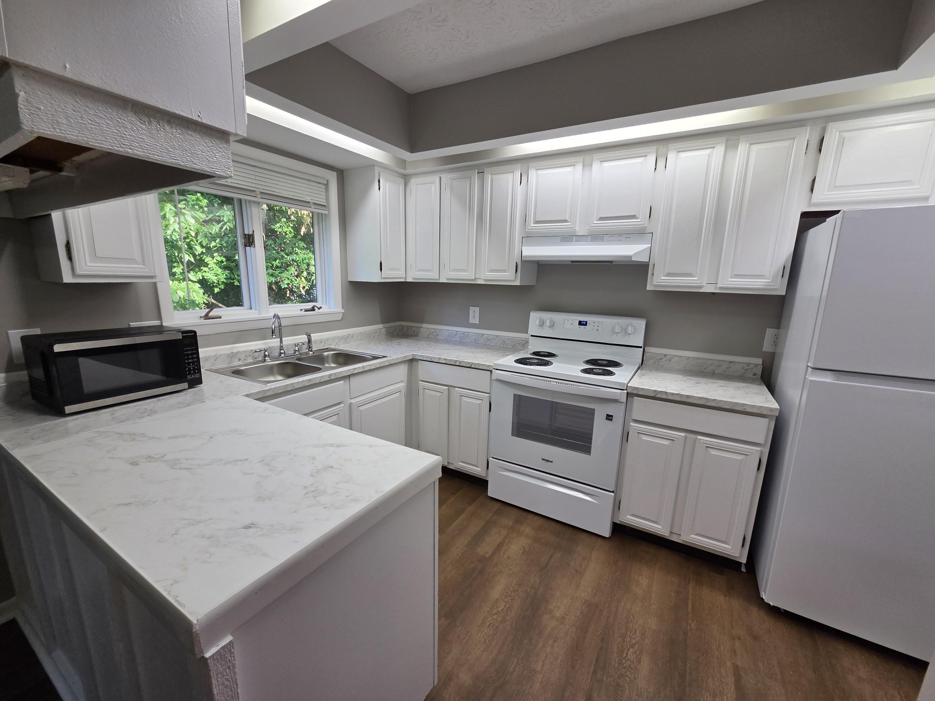 3406 Alpine Court – photo 4