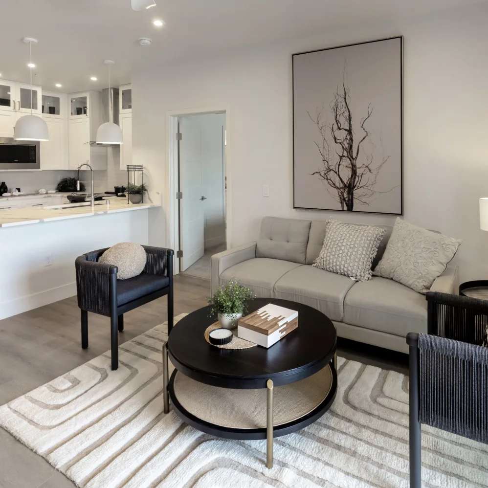 Night Fall Apartments – photo 2