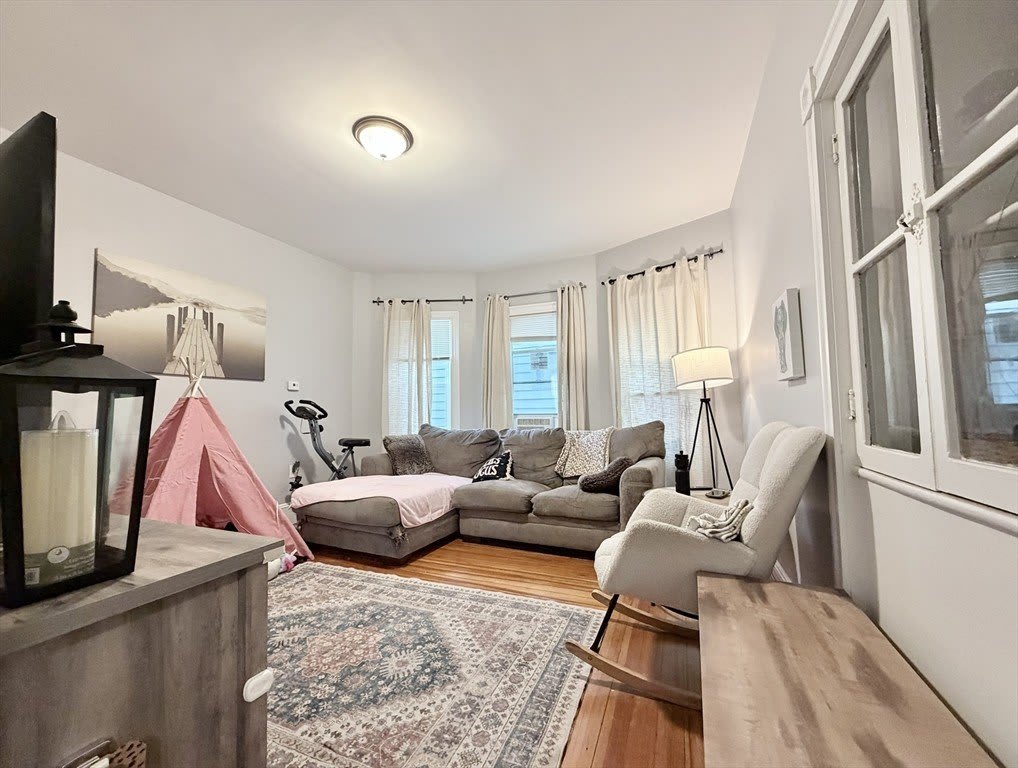 38 Woodford – photo 2