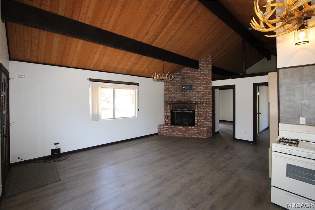 898 Los Angeles Avenue – photo 4