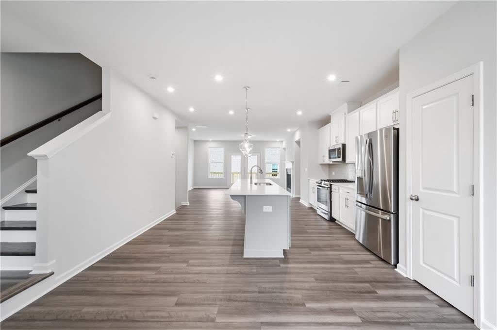 909 Colton Drive – photo 4
