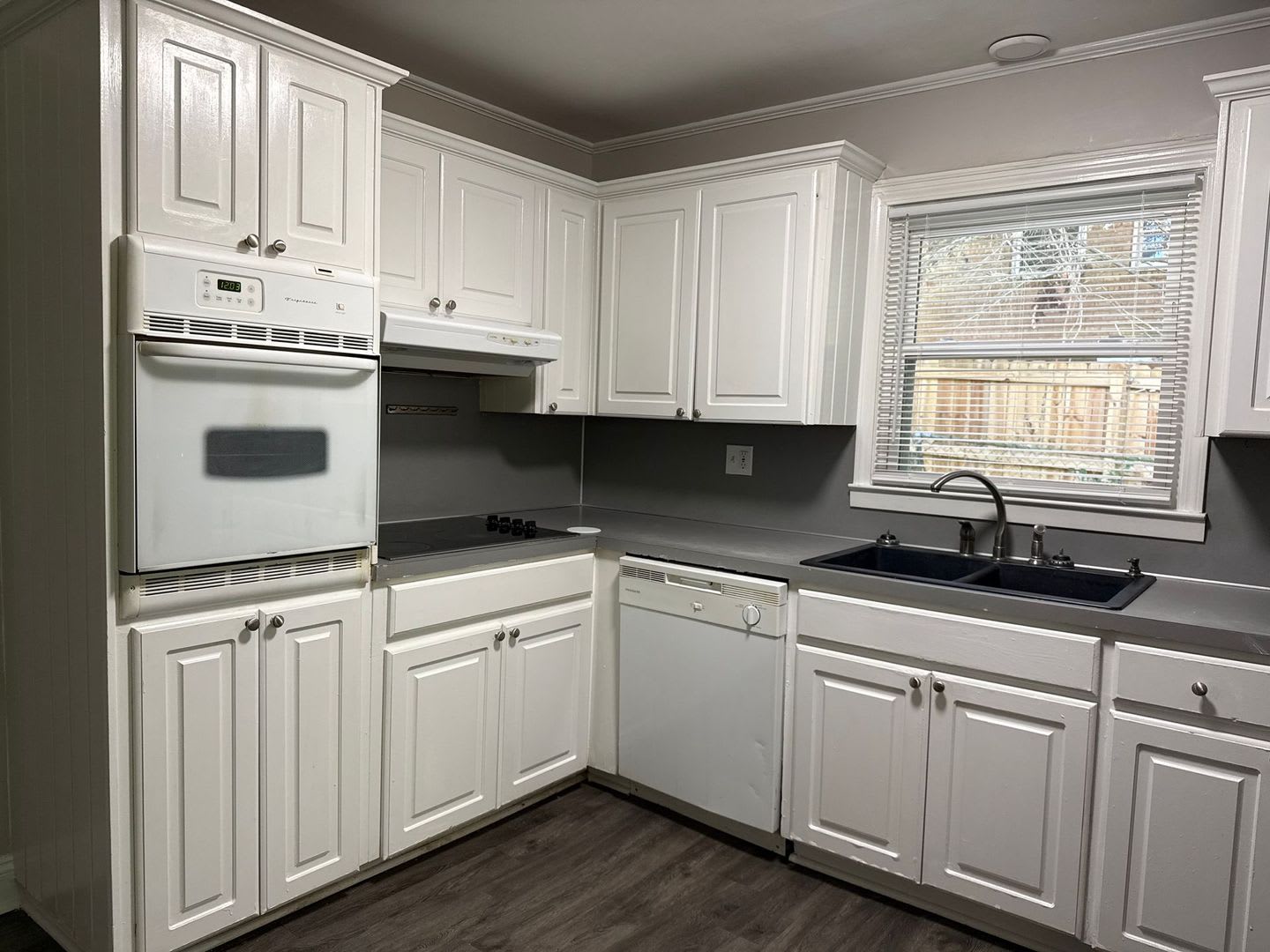 4 Bedroom 2 Bathroom Brick Home – photo 5