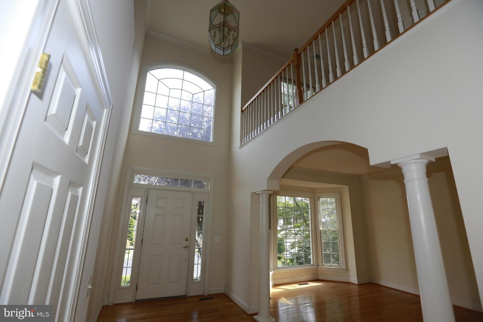 2339 Sandburg Street – photo 2