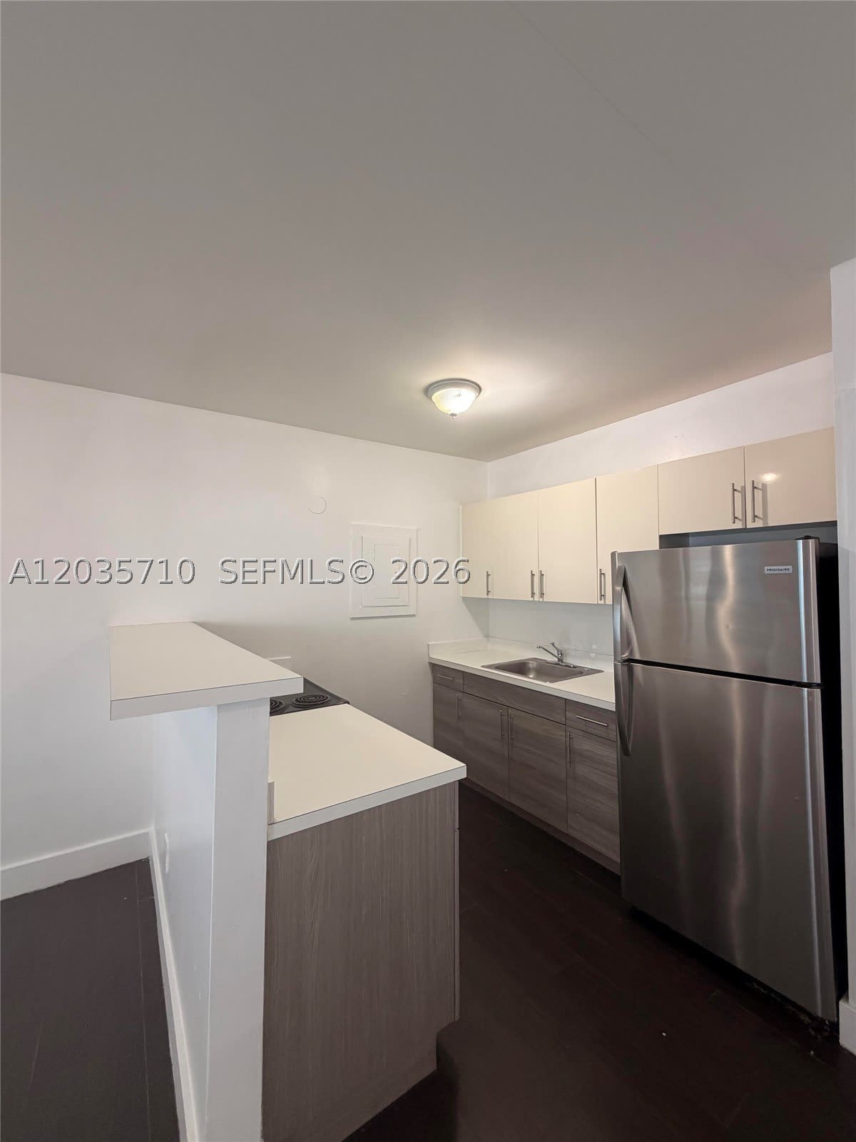 1040 NW 3rd Ave – photo 2