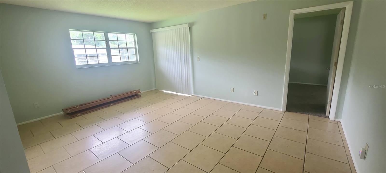 580 FAIRWAYS Lane – photo 2
