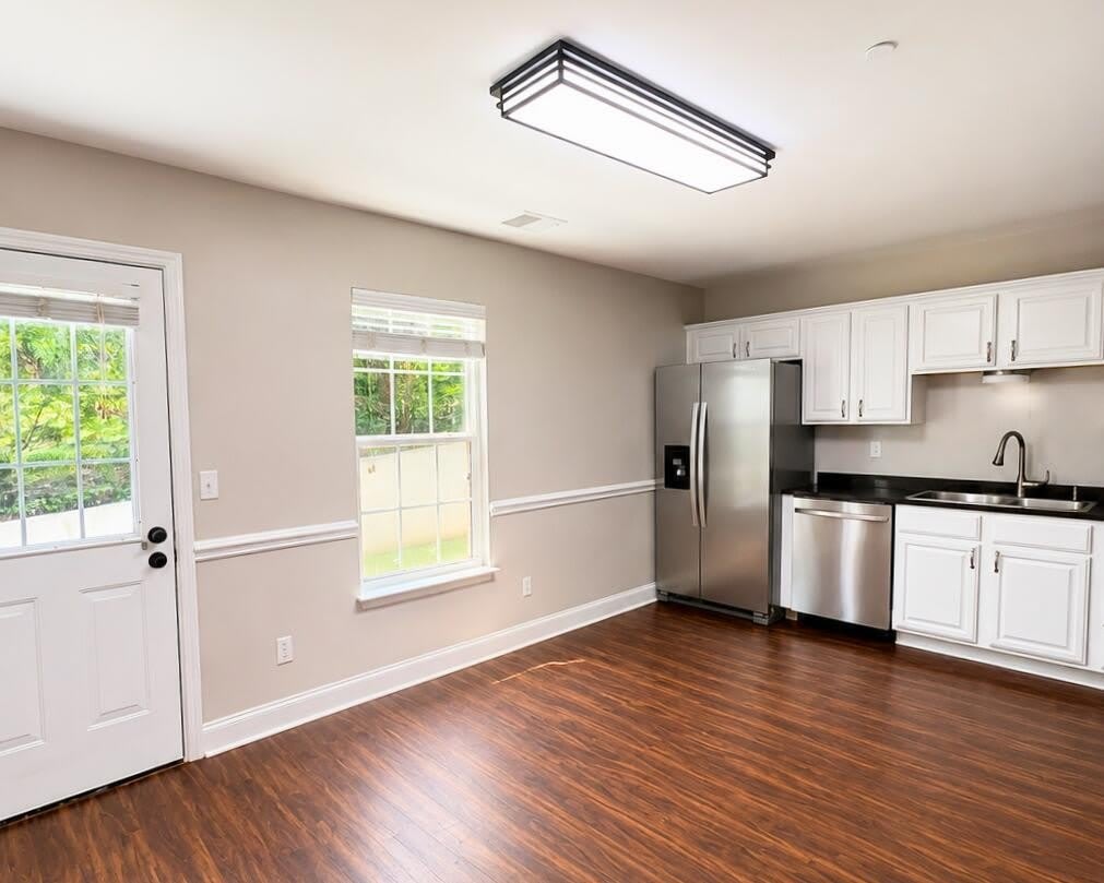 1126 Maple Tree Lane – photo 3