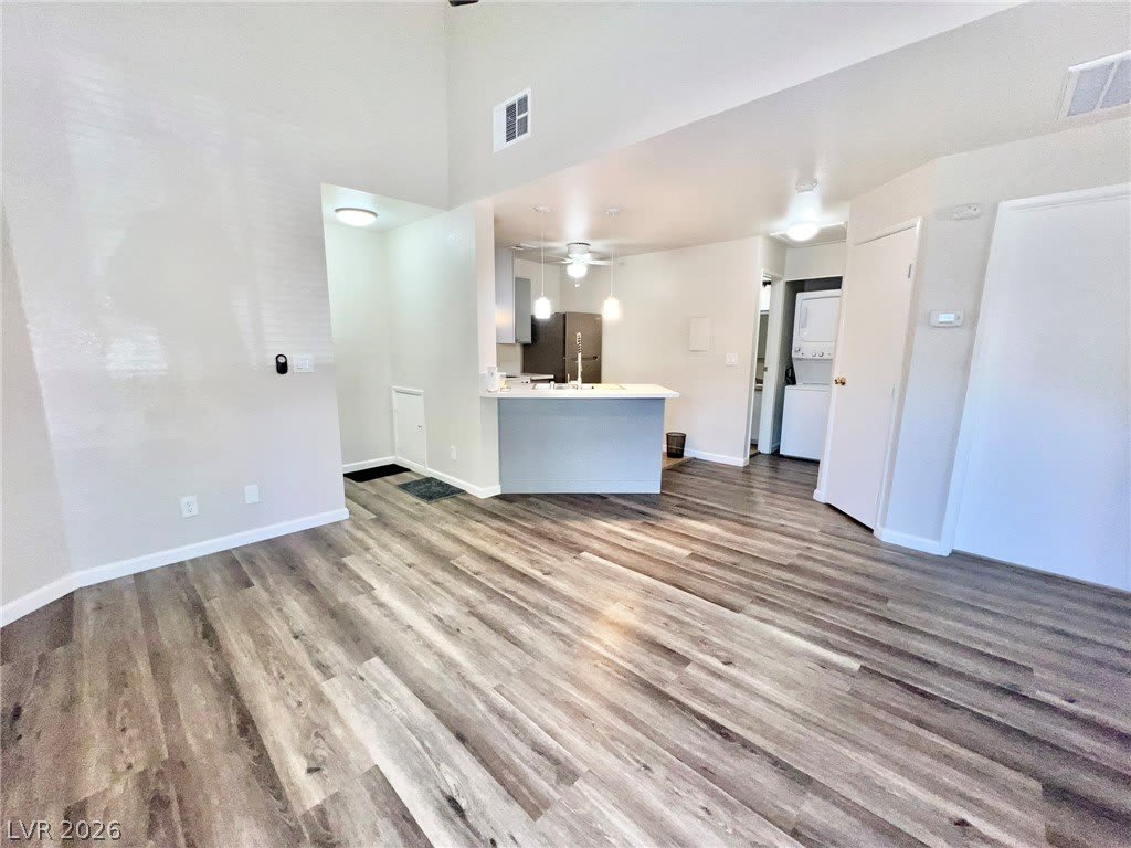 480 Elm Drive – photo 1