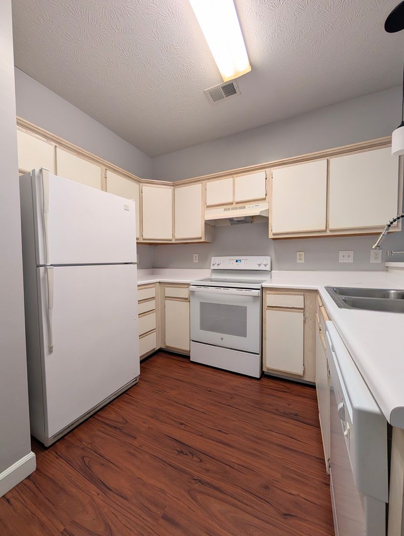 Ground Floor River Oaks Condo – photo 3