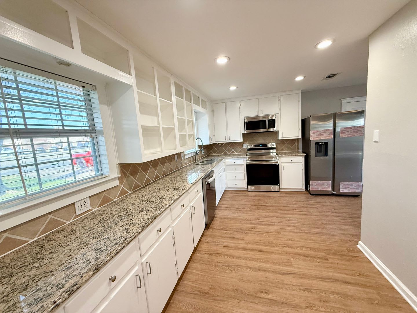In the Heart of Woodway! – photo 4