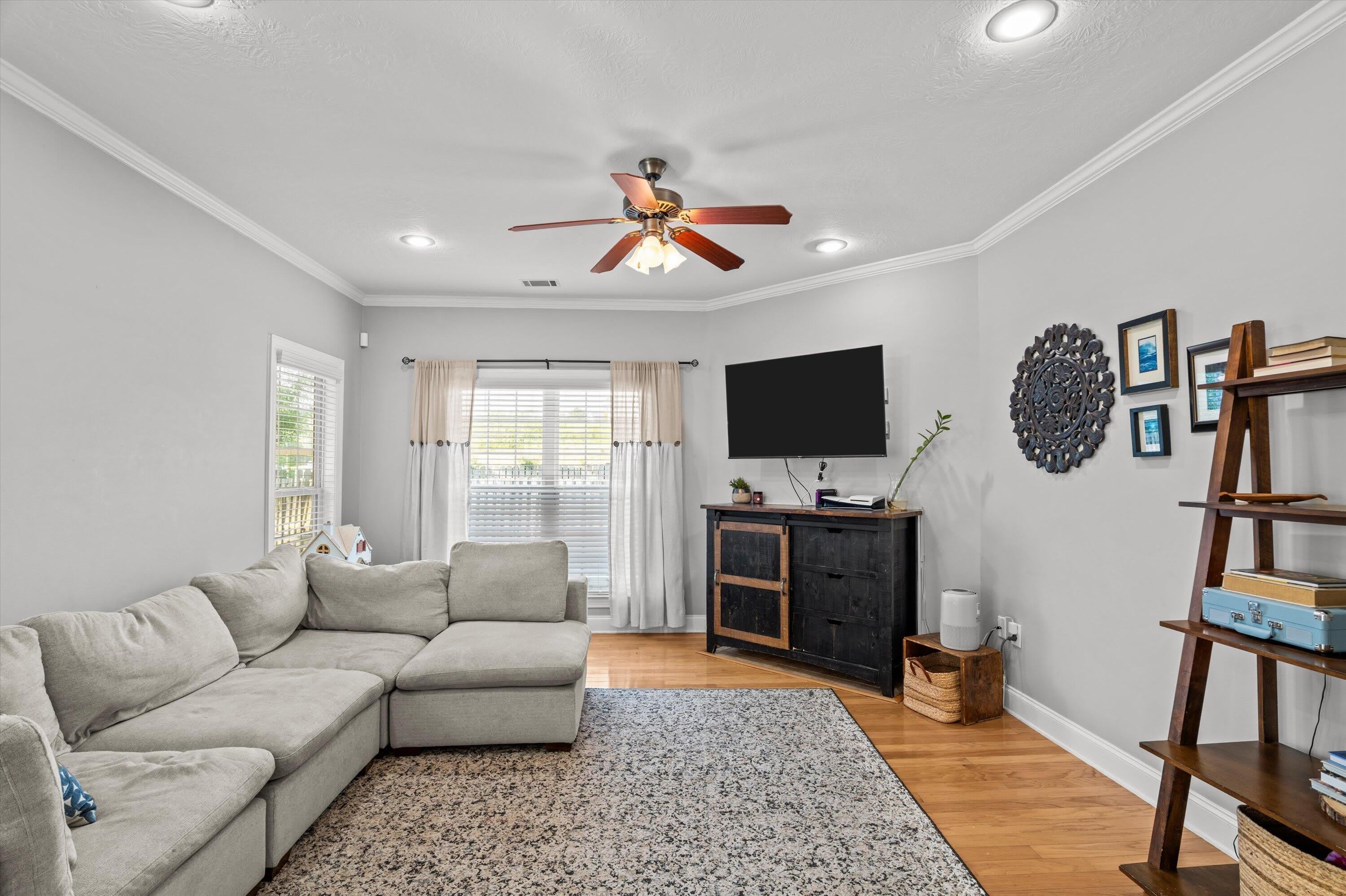 726 Bonnie Oaks Lane – photo 2