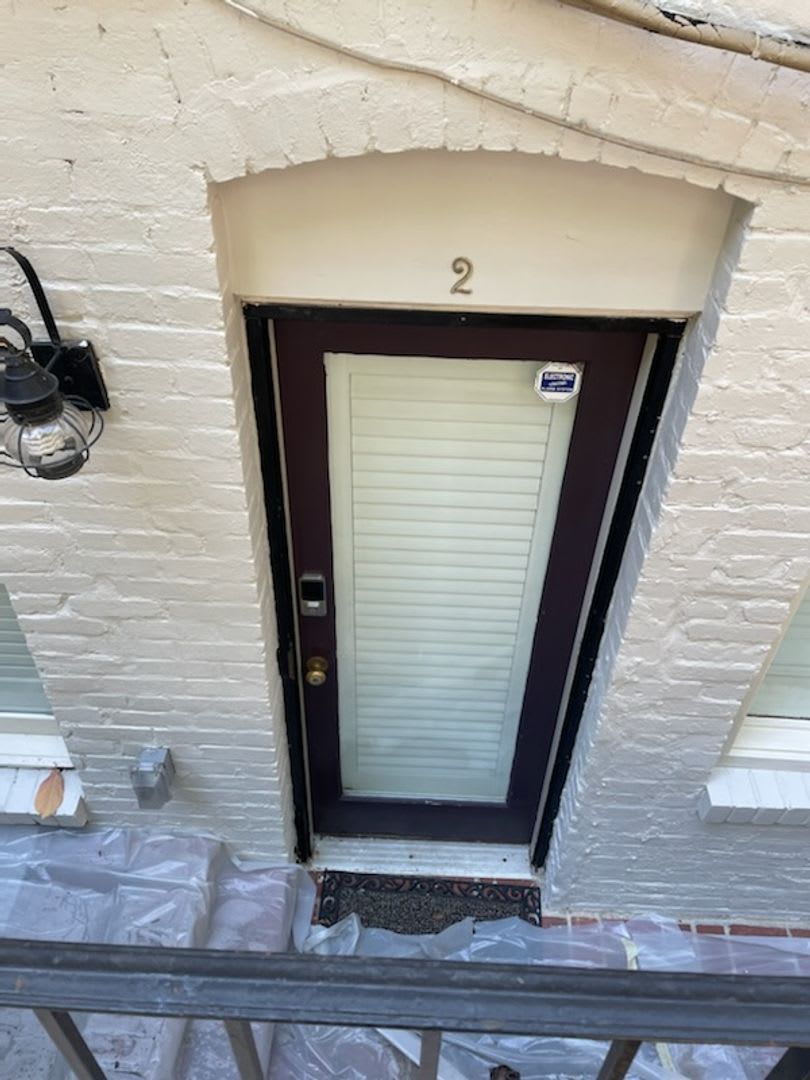 1BR in Georgetown East Village WITH PARKING!!! – photo 3