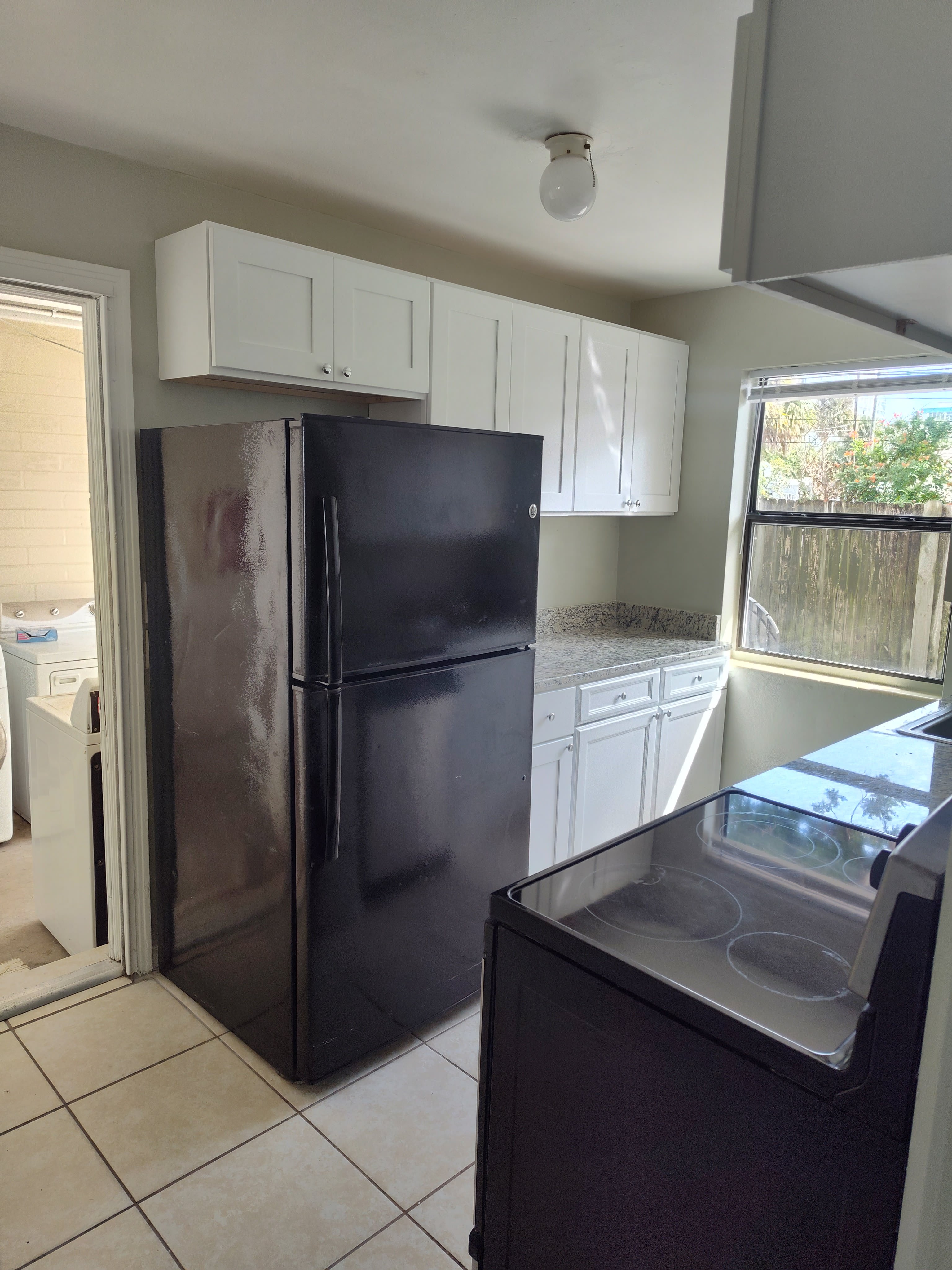 318 N Oleander Ave – photo 5