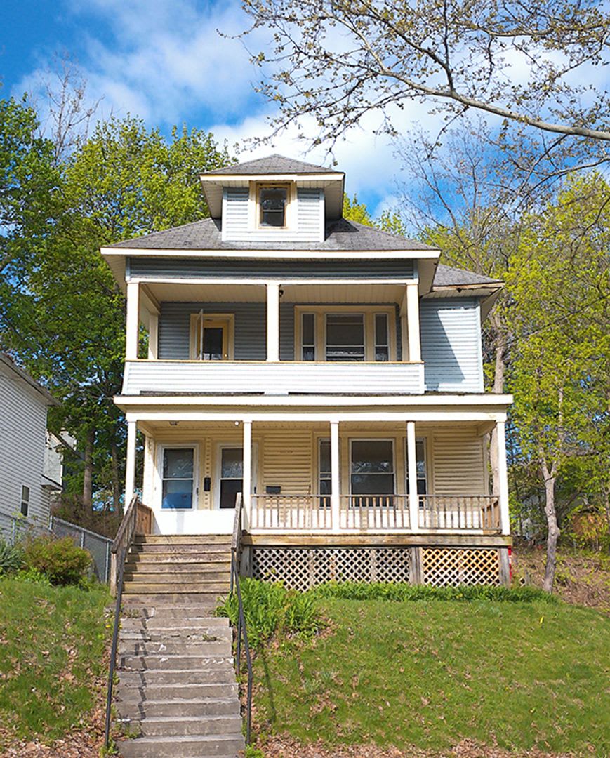 446 Columbus – photo 4