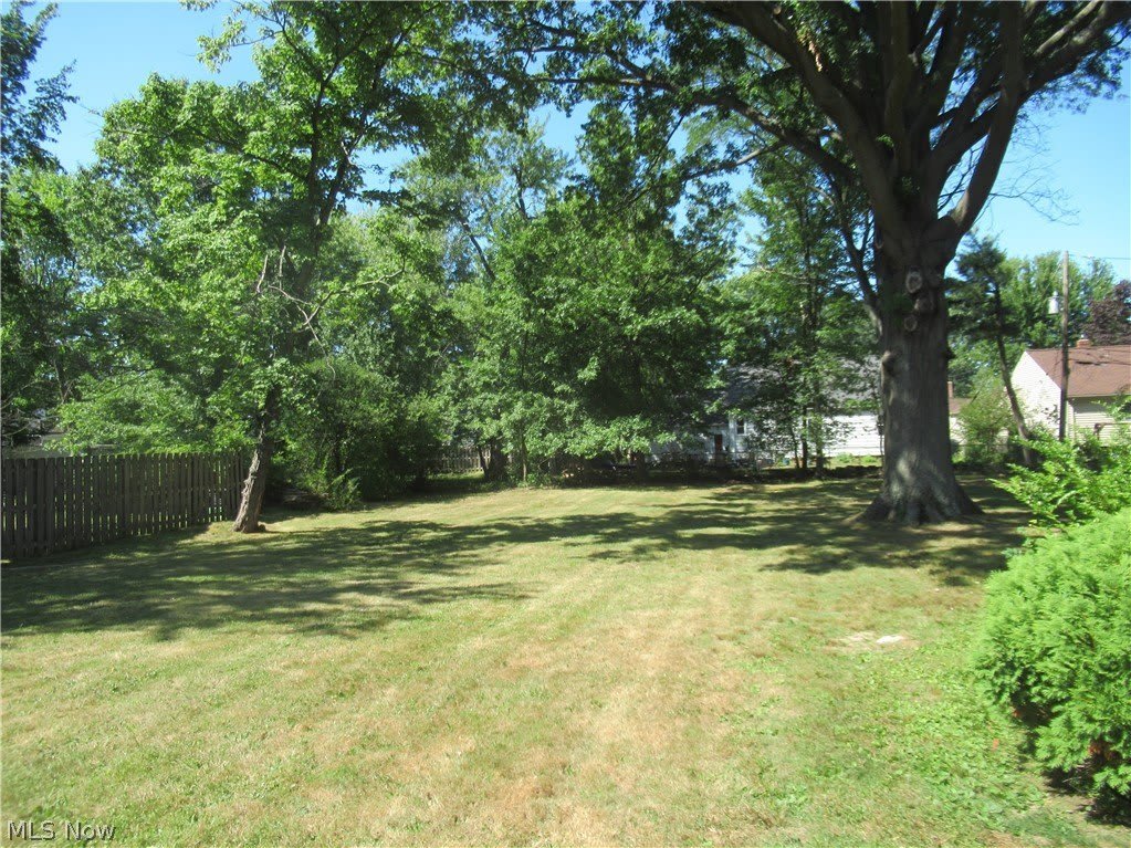 5095 Edenhurst Road – photo 3