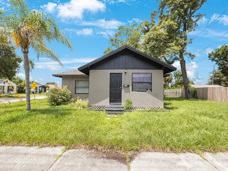 235 35th Street South – photo 1
