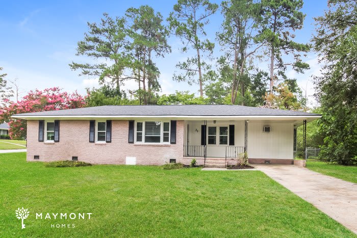 21 Newport Drive – photo 1